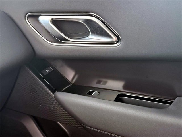 New 2026 Land Rover Range Rover Velar Dynamic SE image 18