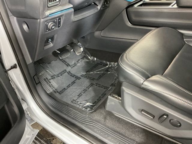 Certified 2025 Ford Expedition Platinum AWD/4WD image 17
