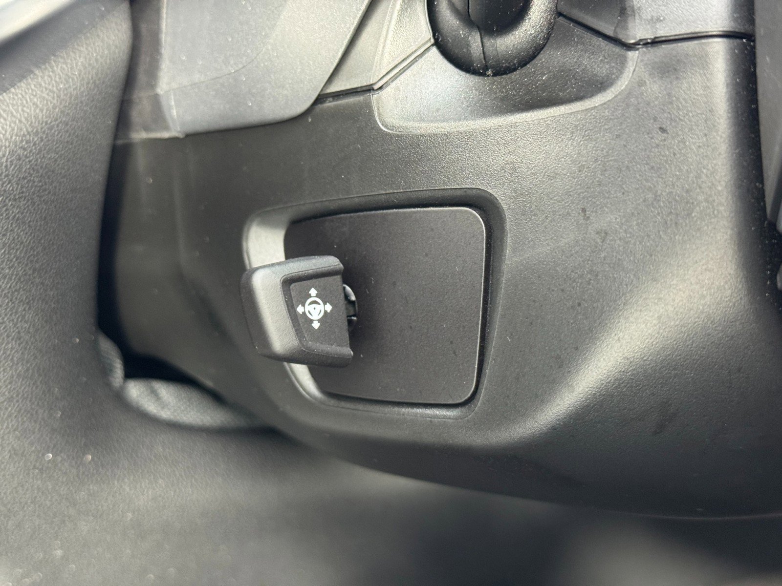 Used 2025 BMW X7 xDrive40i w/ Parking Assistance Package AWD/4WD image 20