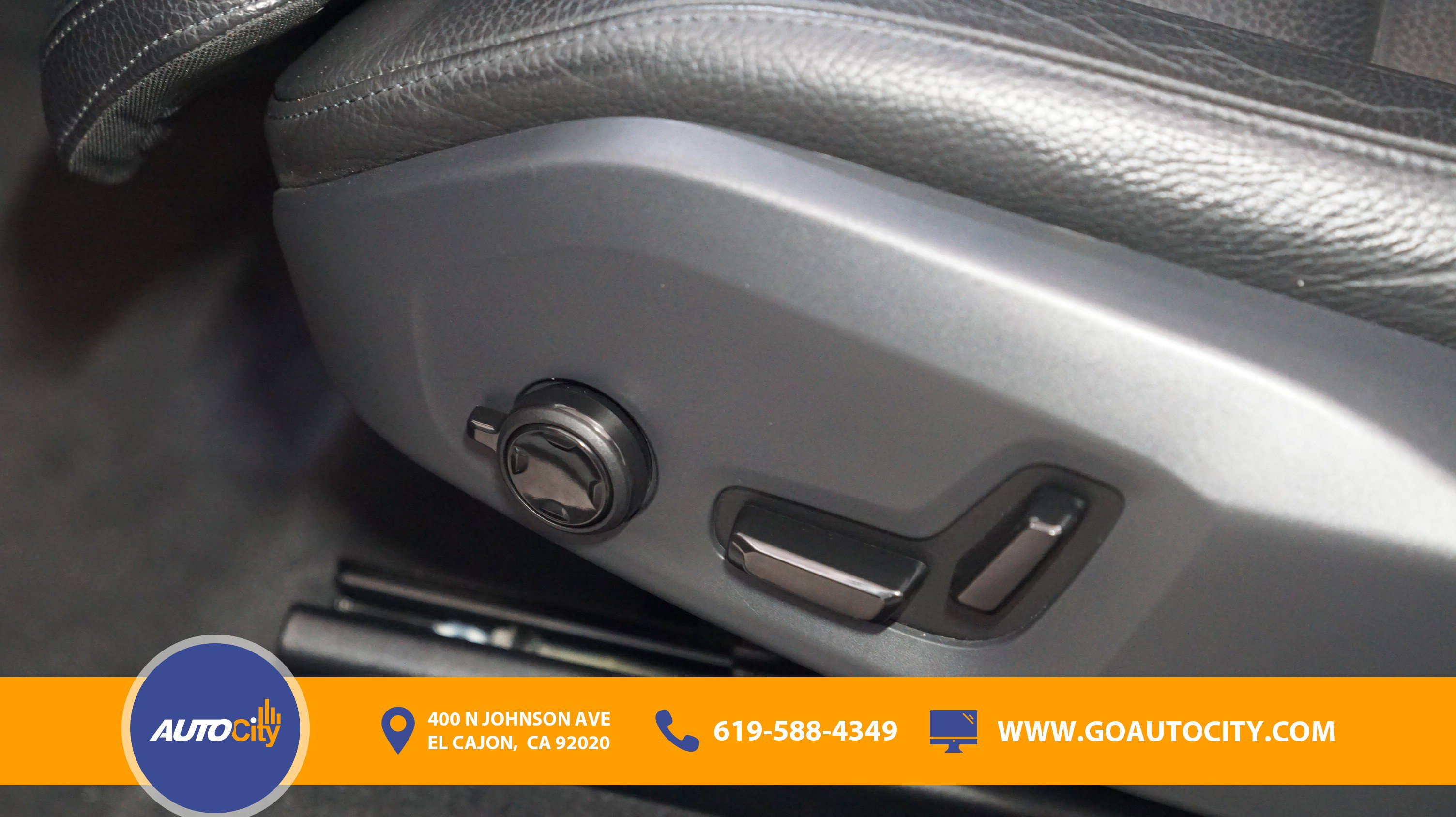 Used 2019 Volvo XC60 T8 Inscription w/ Advanced Package image 26