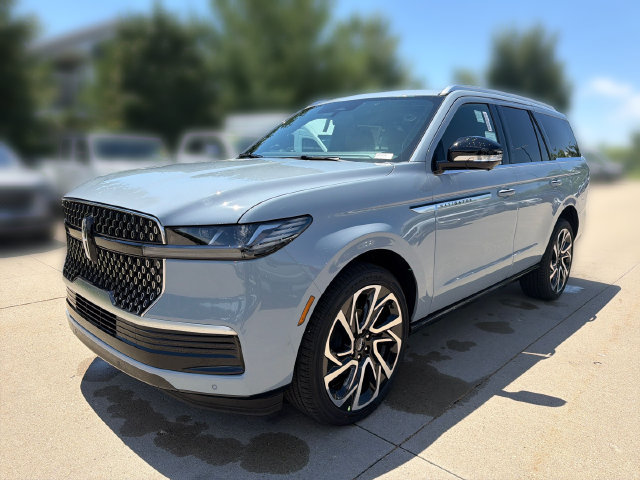 New 2026 Lincoln Navigator Reserve AWD/4WD image 11