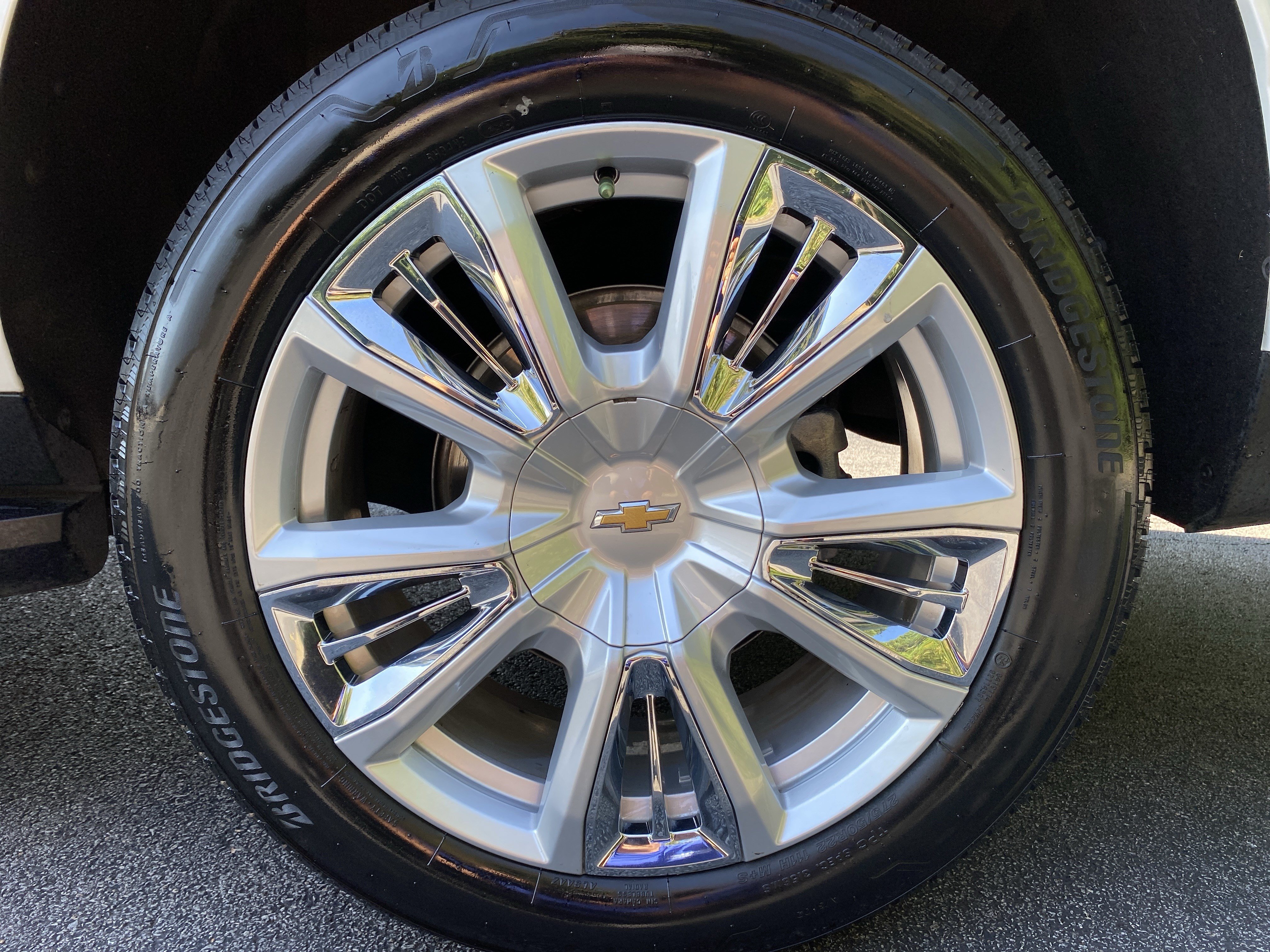 Used 2023 Chevrolet Suburban High Country AWD/4WD image 62