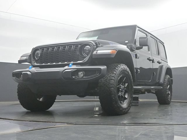 Used 2024 Jeep Wrangler Unlimited AWD/4WD image 44