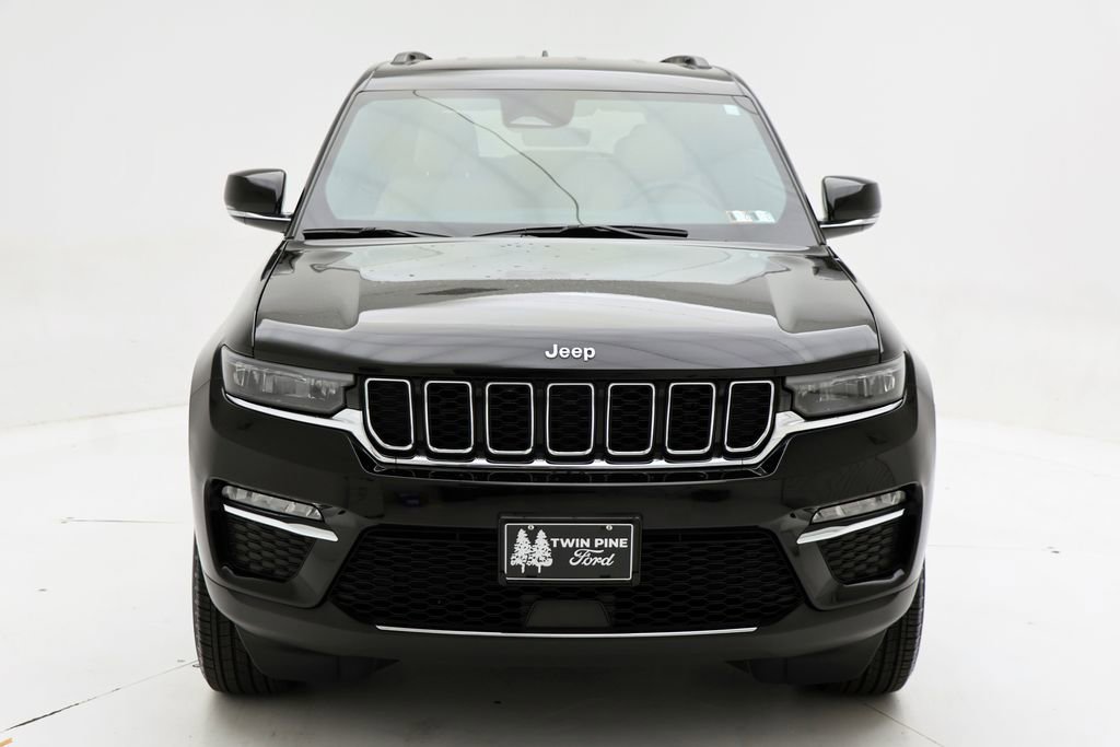 Used 2025 Jeep Grand Cherokee Limited AWD/4WD image 4