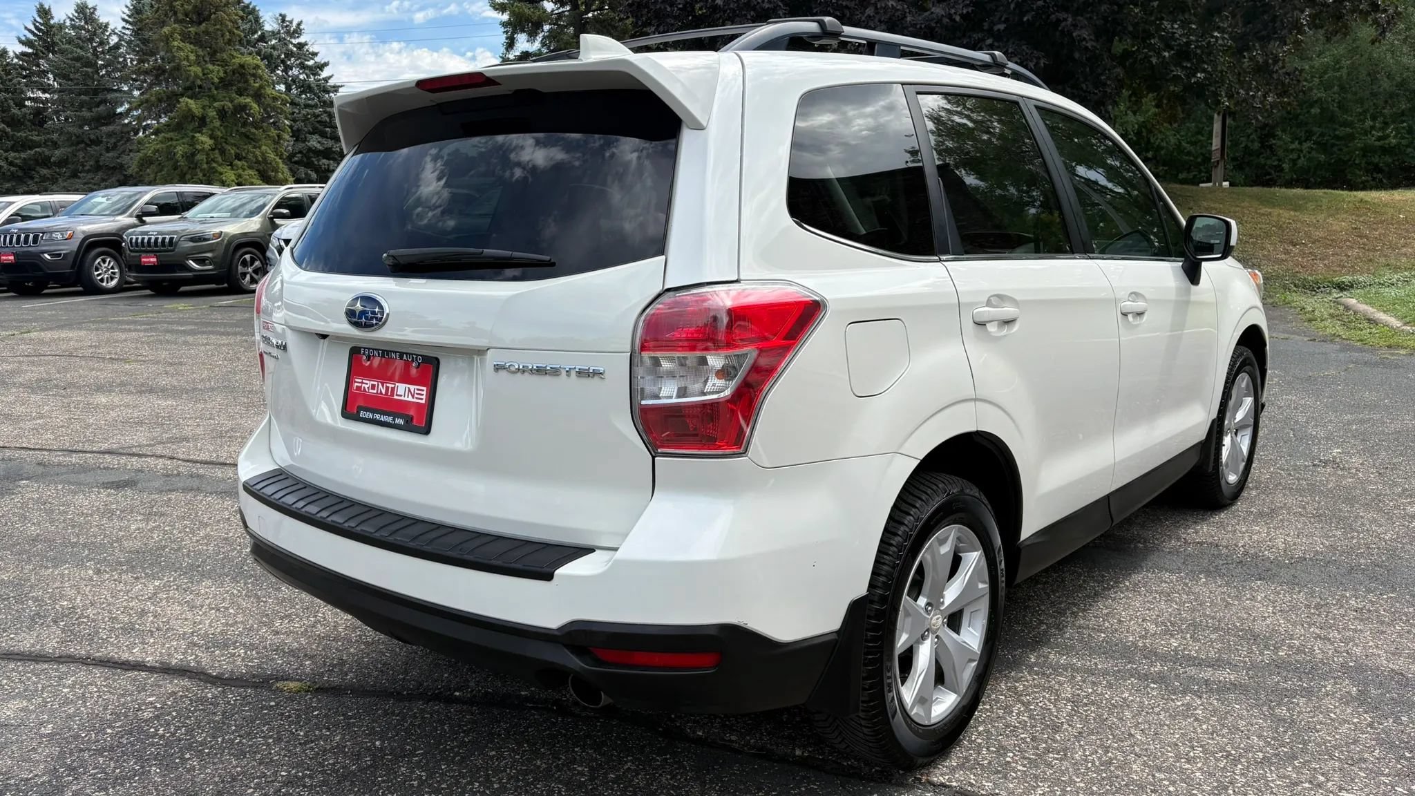Used 2016 Subaru Forester 2.5i Limited AWD/4WD image 9