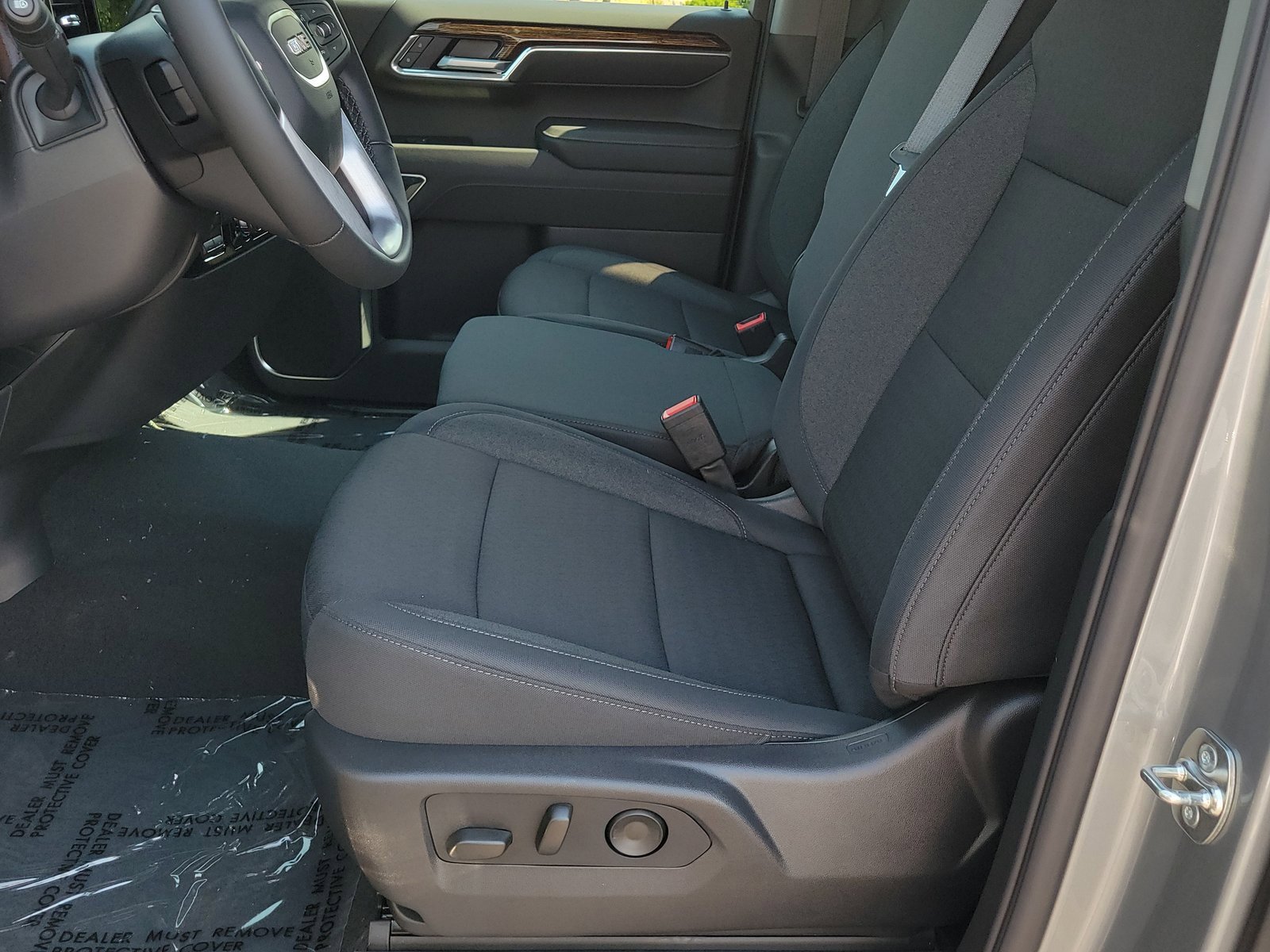 New 2026 GMC Sierra 1500 Elevation image 6