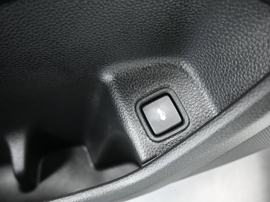 Used 2019 Honda Accord Sport image 11