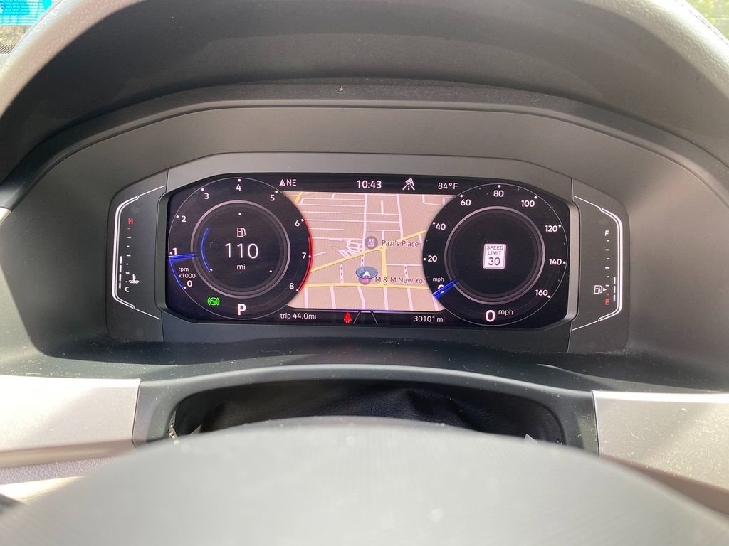 Used 2022 Volkswagen Atlas SEL R-Line image 18