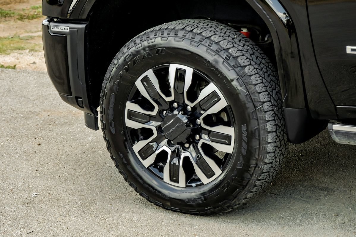Used 2024 GMC Sierra 2500 Denali Ultimate w/ Max Trailering Package AWD/4WD image 64