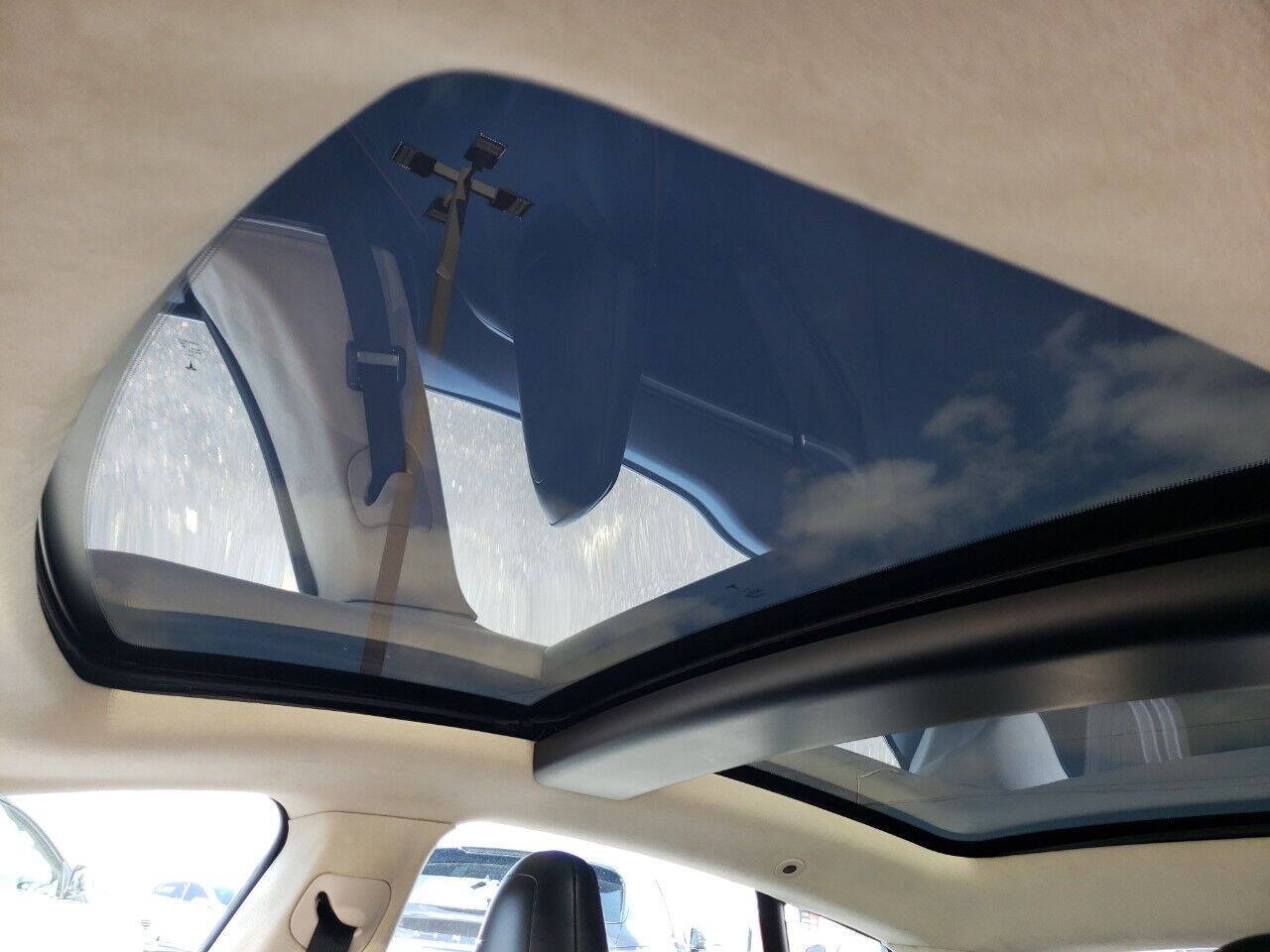 Used 2013 Tesla Model S Performance RWD image 13