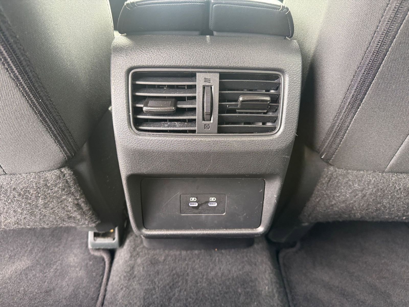 Used 2025 Nissan Rogue SV FWD image 24
