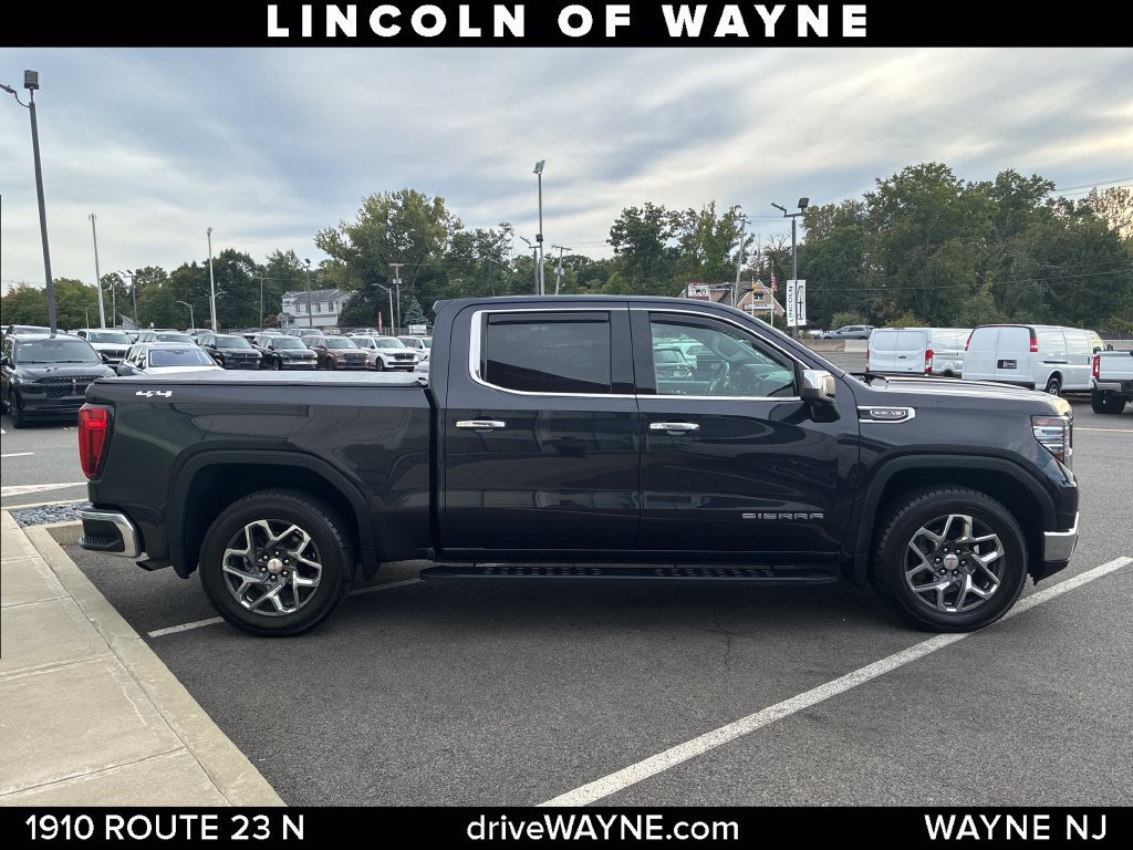Used 2022 GMC Sierra 1500 SLT w/ SLT Convenience Package AWD/4WD image 8