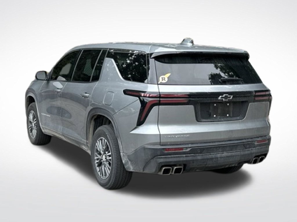 Used 2024 Chevrolet Traverse LS w/ LPO, Floor Liner Package FWD image 9