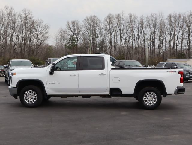 Used 2022 Chevrolet Silverado 3500 LT w/ Convenience Package image 3