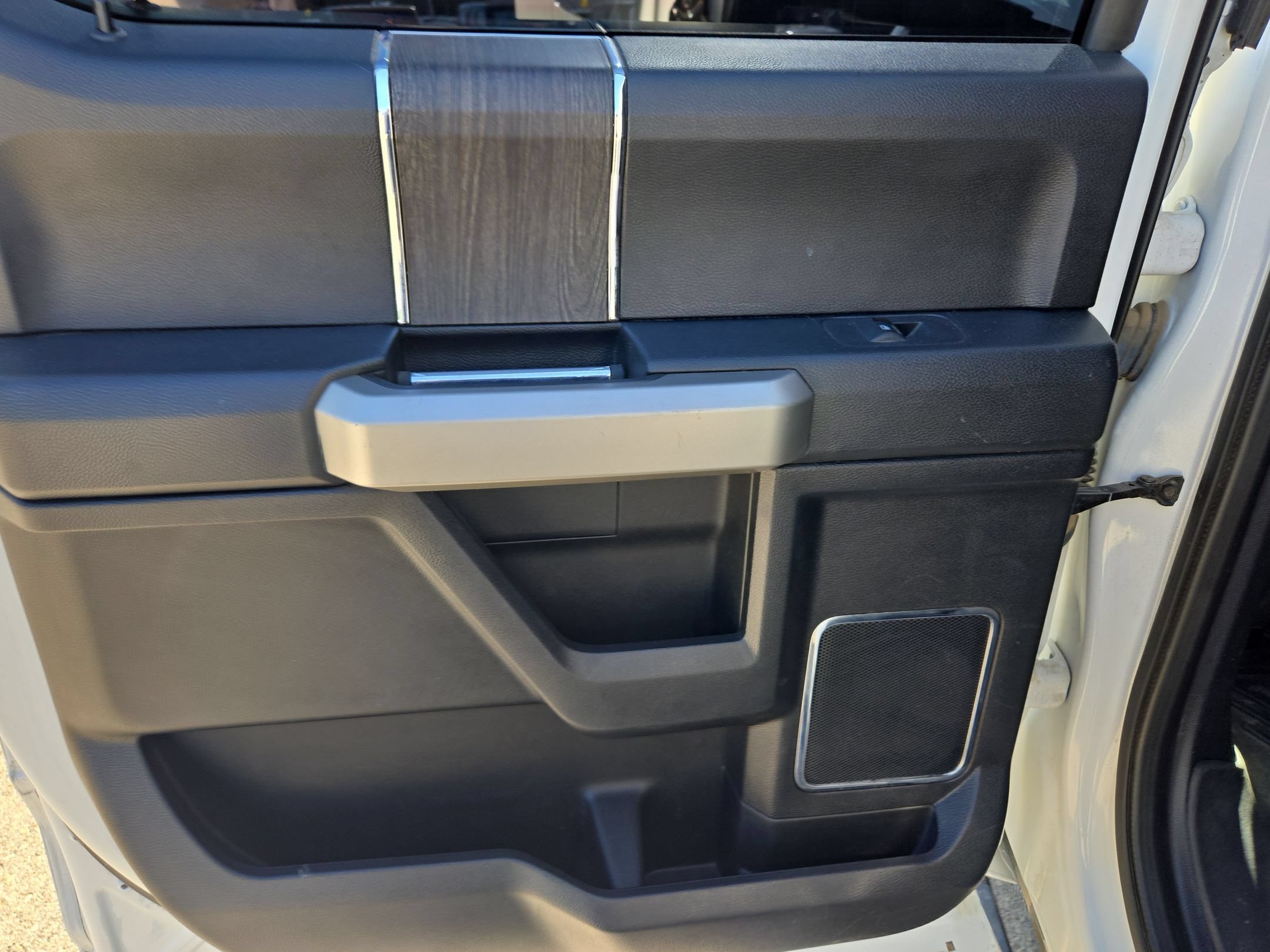 Used 2021 Ford F250 Lariat AWD/4WD image 14