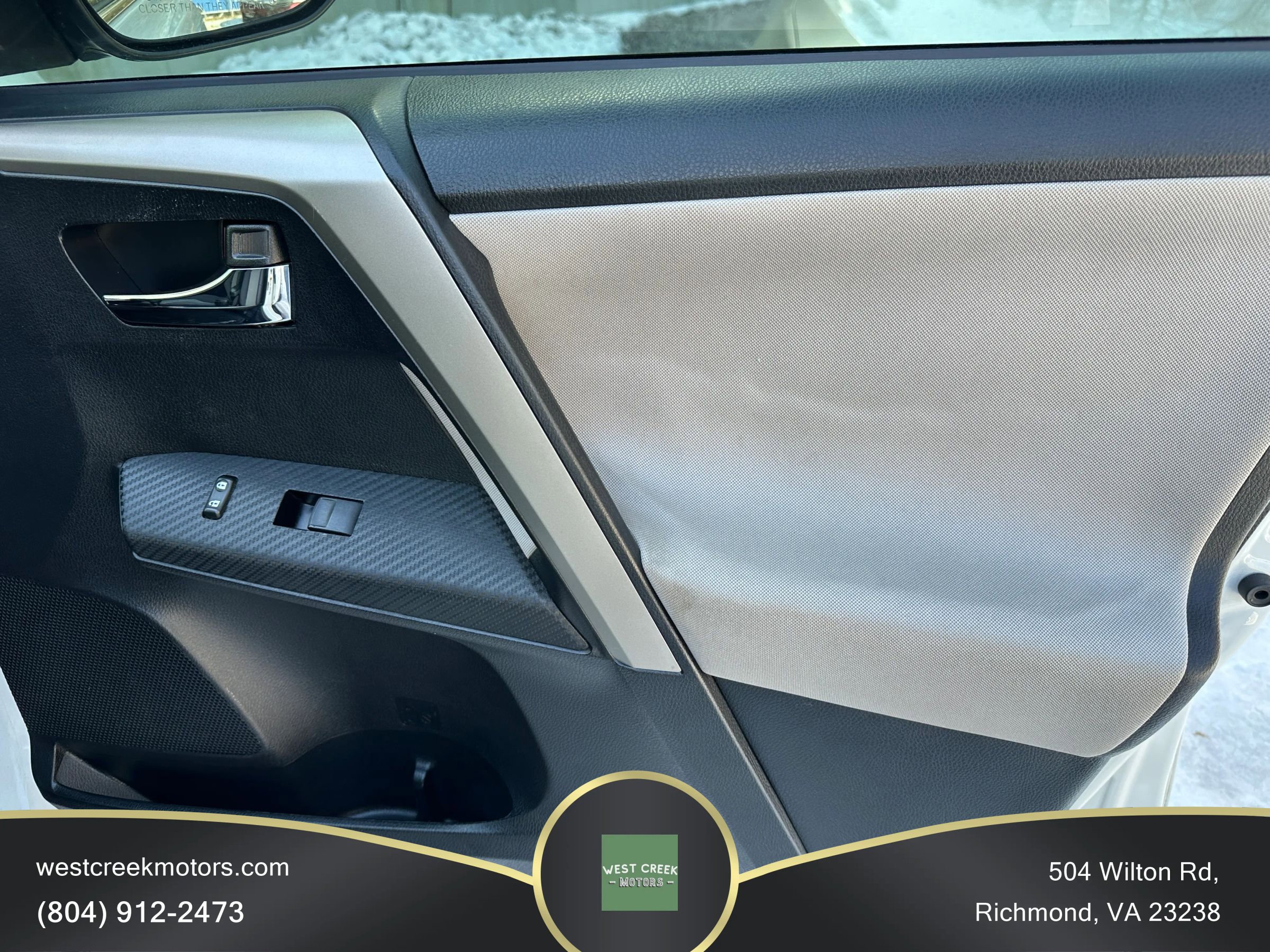 Used 2015 Toyota RAV4 XLE image 16