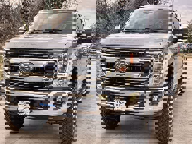 Used 2020 Ford F250 XLT w/ XLT Premium Package image 2