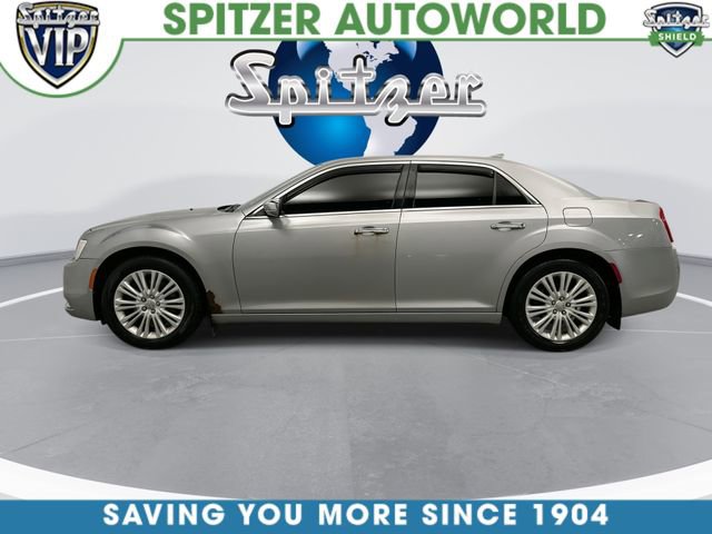 Used 2016 Chrysler 300 C image 6