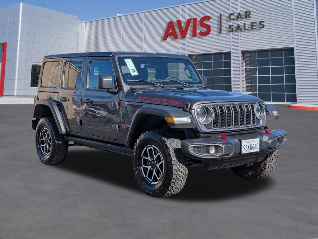 Used 2025 Jeep Wrangler Unlimited Rubicon image 3