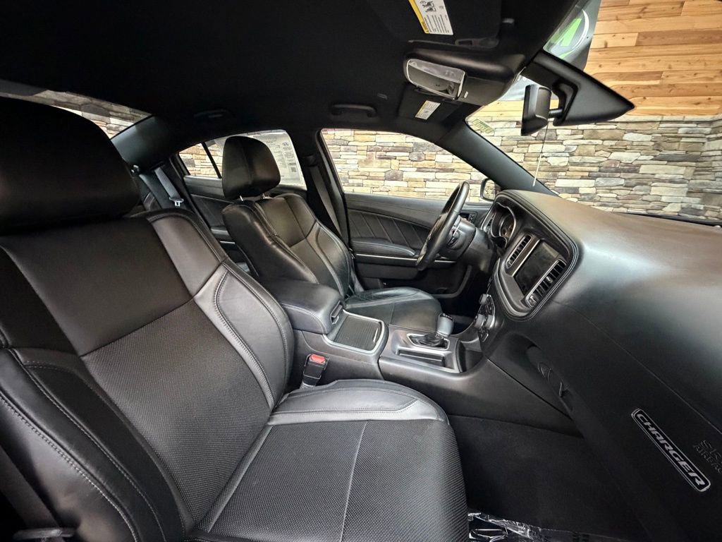 Used 2019 Dodge Charger SXT w/ Plus Group image 15