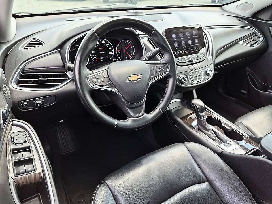 Used 2024 Chevrolet Malibu LT FWD image 30