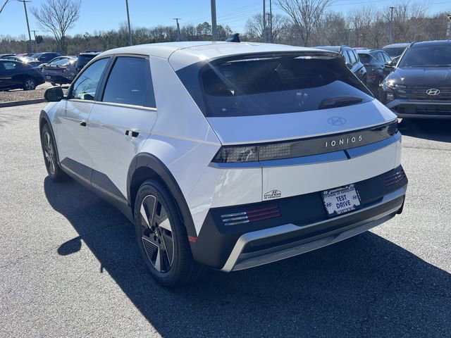 New 2026 Hyundai Ioniq 5 SE image 5