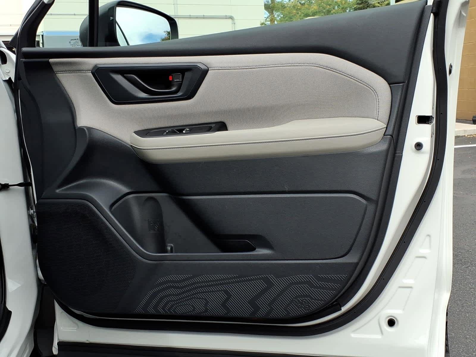 Certified 2025 Subaru Forester Premium w/ Protection Package (1PH) image 24