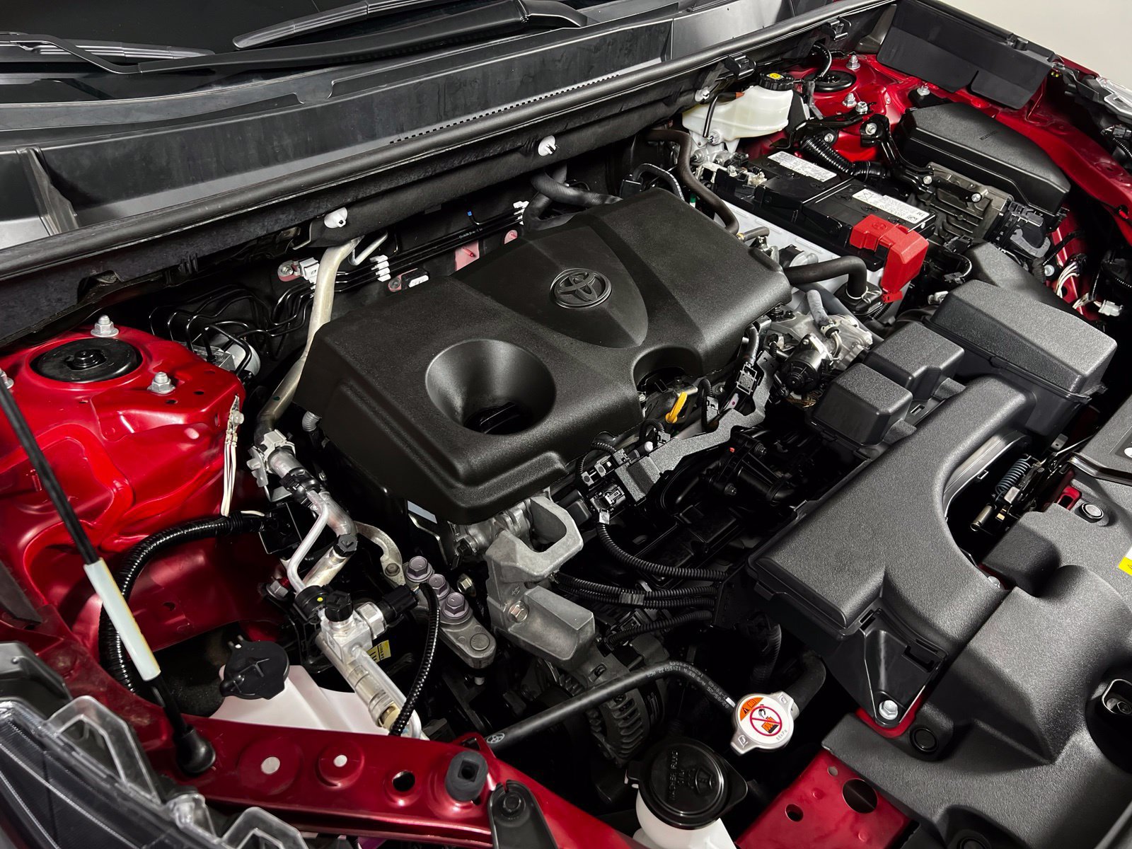 Certified 2025 Toyota RAV4 XLE AWD/4WD image 10
