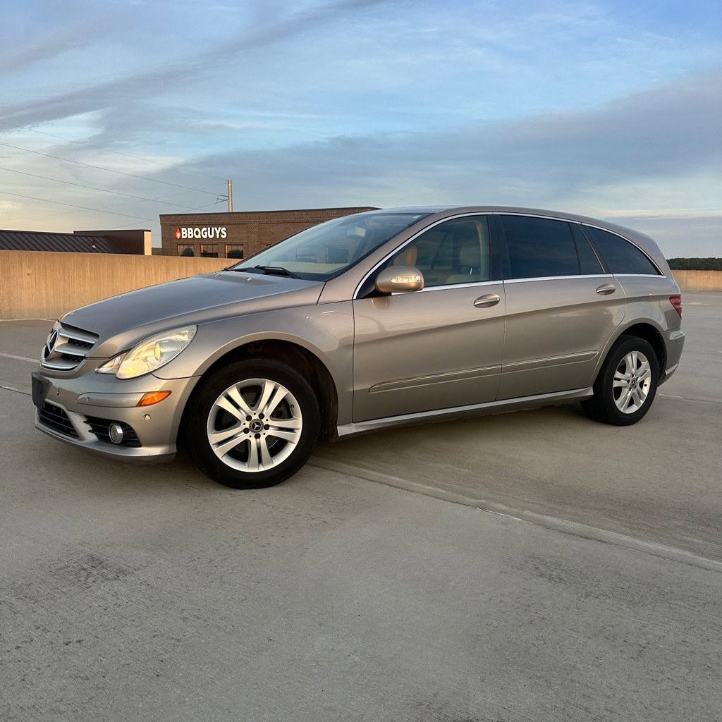 Used 2008 Mercedes-Benz R 320 CDI 4MATIC image 2