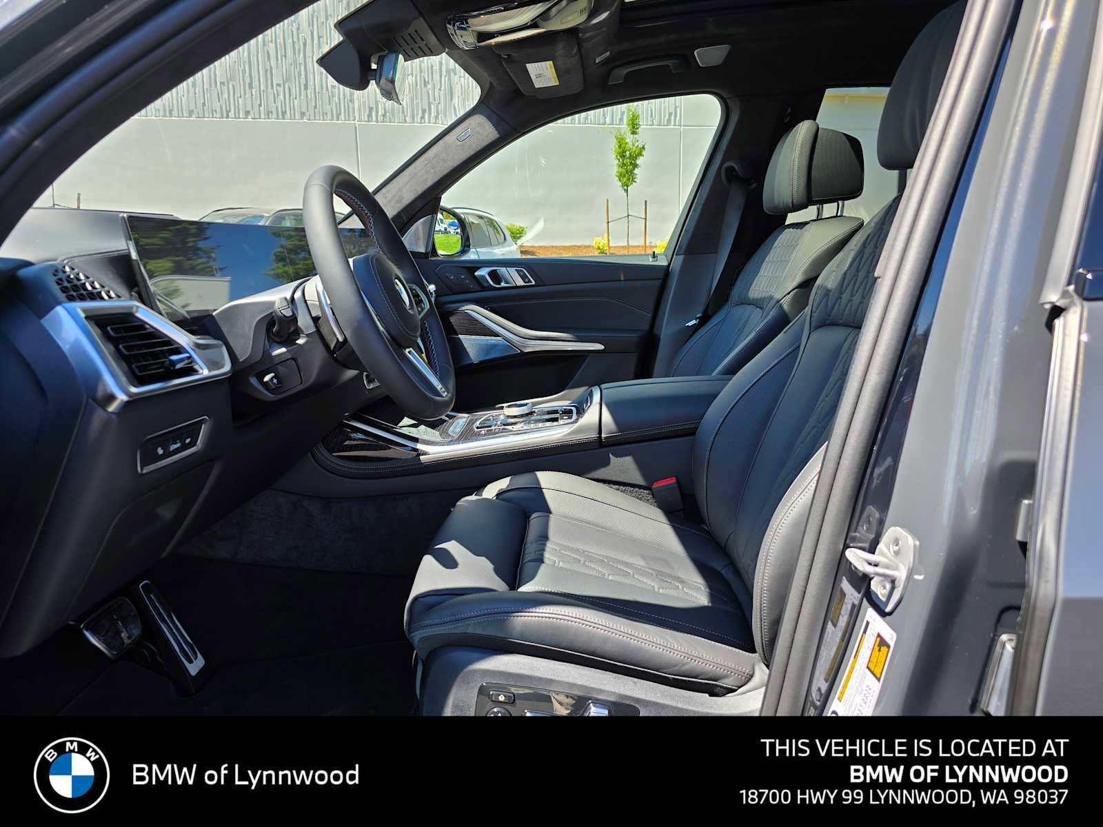 New 2026 BMW X7 M60i image 22