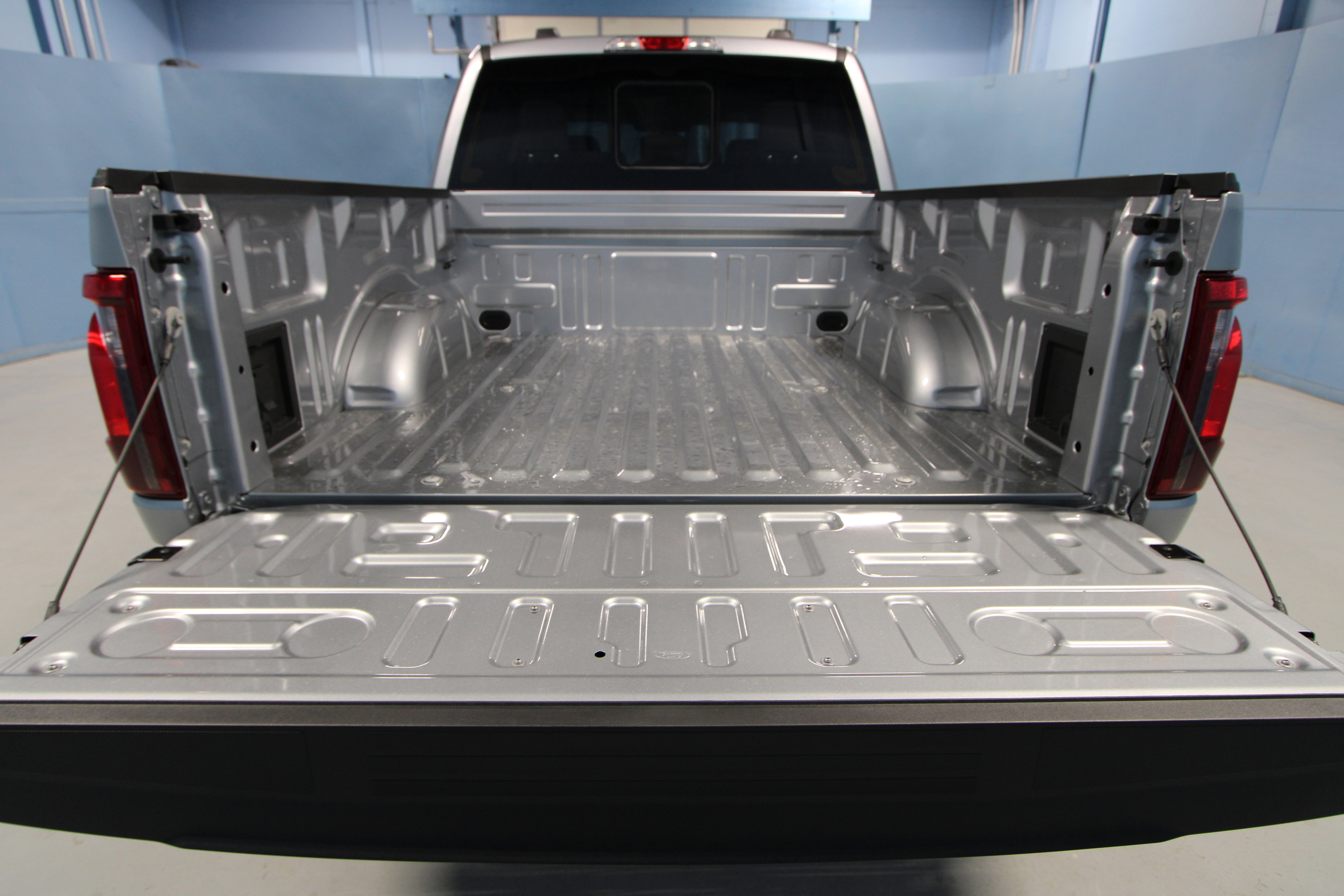 New 2026 Ford F150 XLT w/ Equipment Group 302A MID AWD/4WD image 31