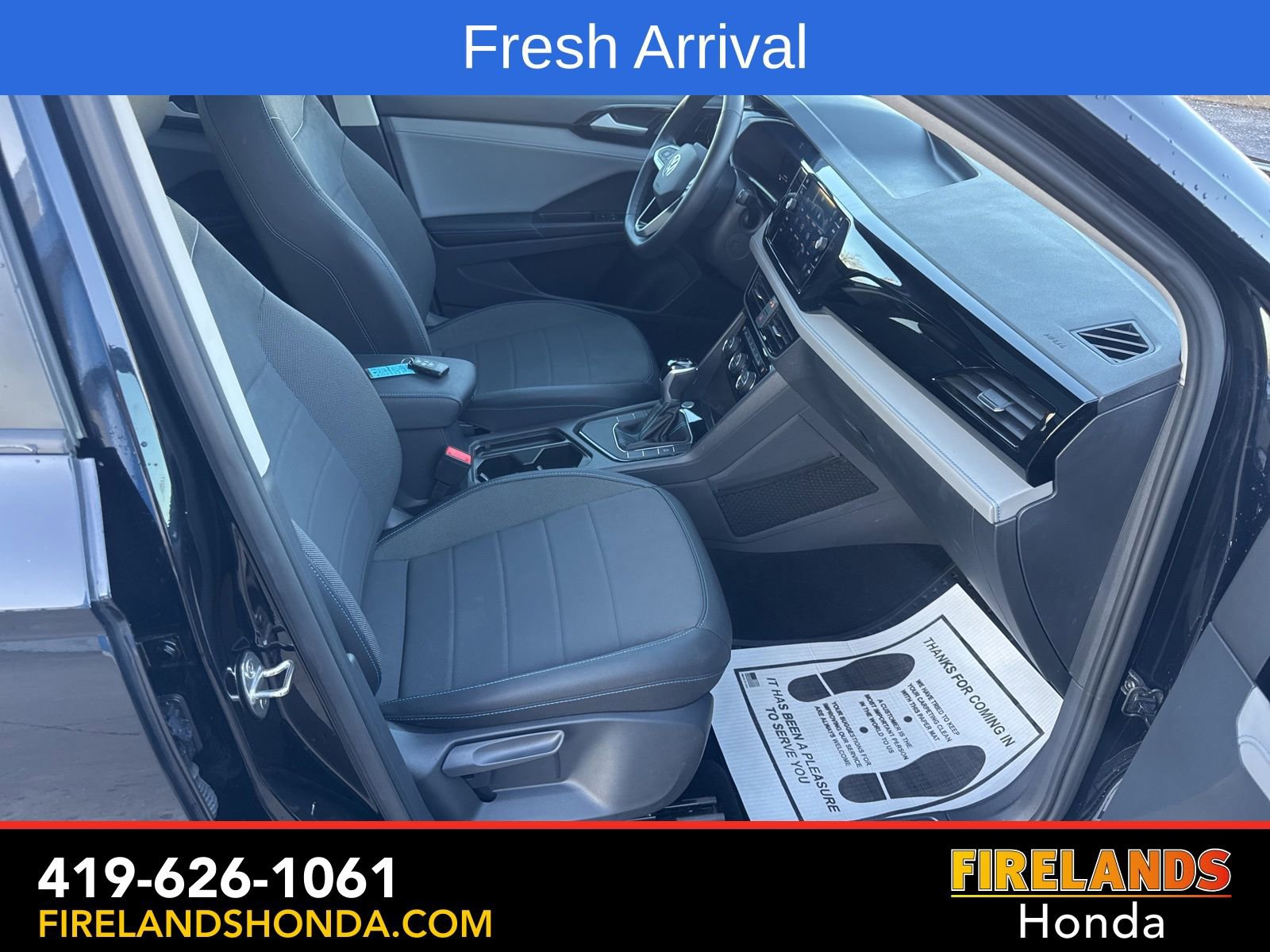 Used 2024 Volkswagen Taos SE image 32