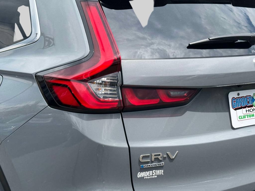 Certified 2025 Honda CR-V Sport-L image 8