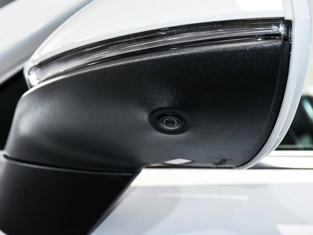 Used 2023 Porsche Cayenne AWD/4WD image 75