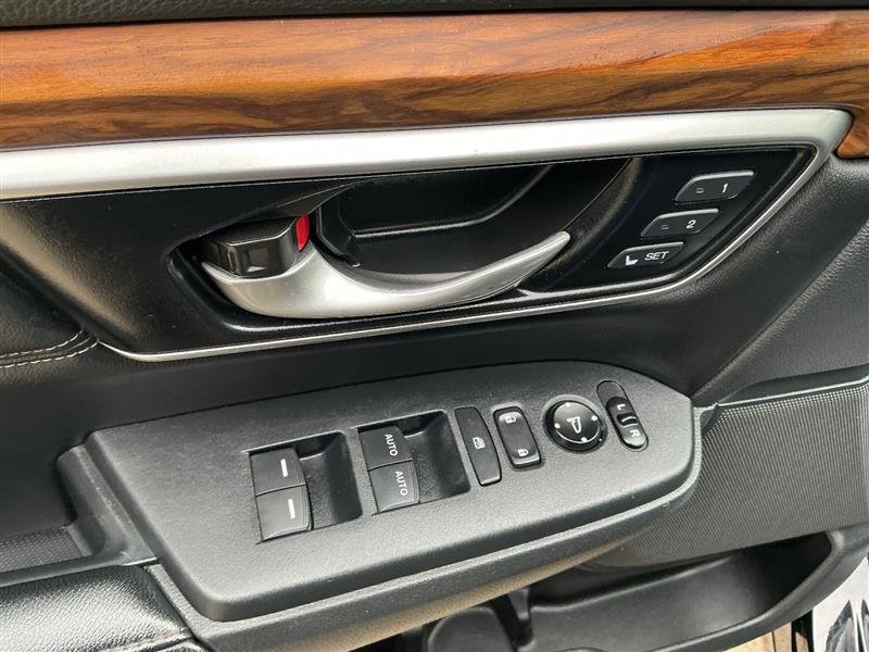 Used 2022 Honda CR-V Touring image 24