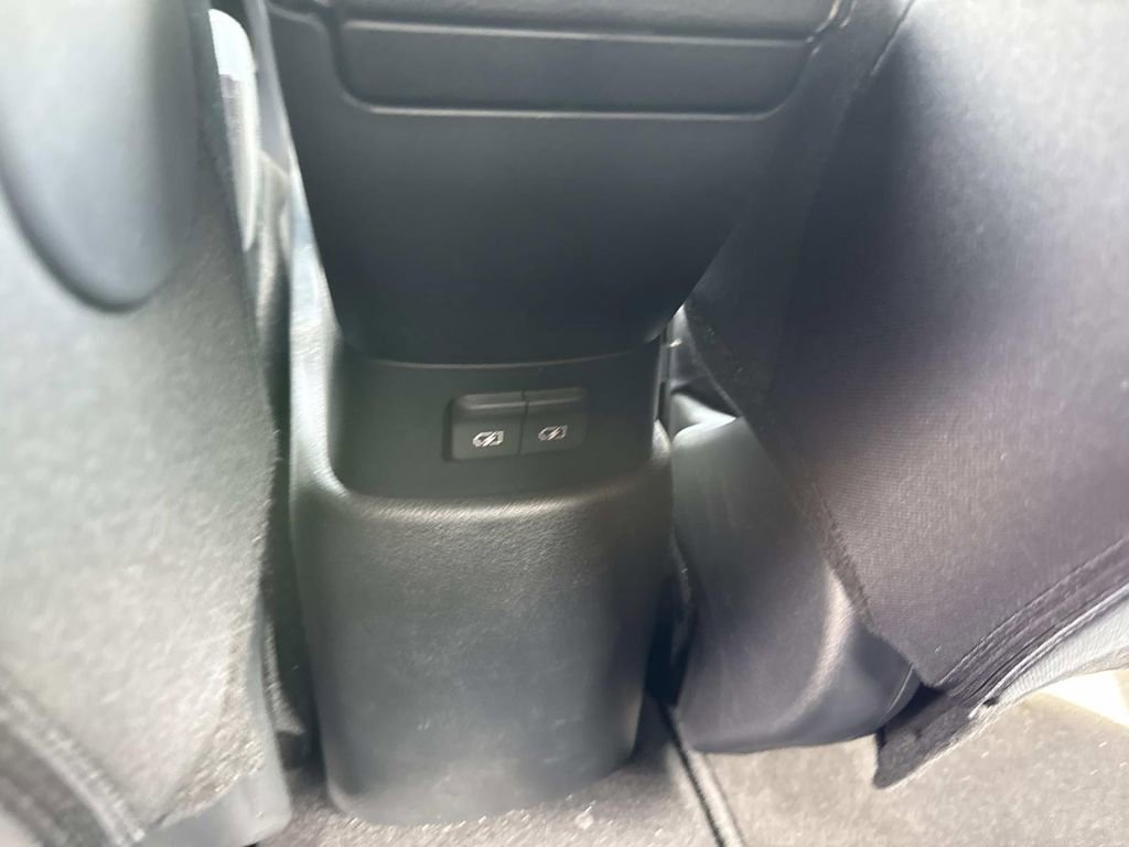 Certified 2025 Nissan Kicks Play S FWD image 15