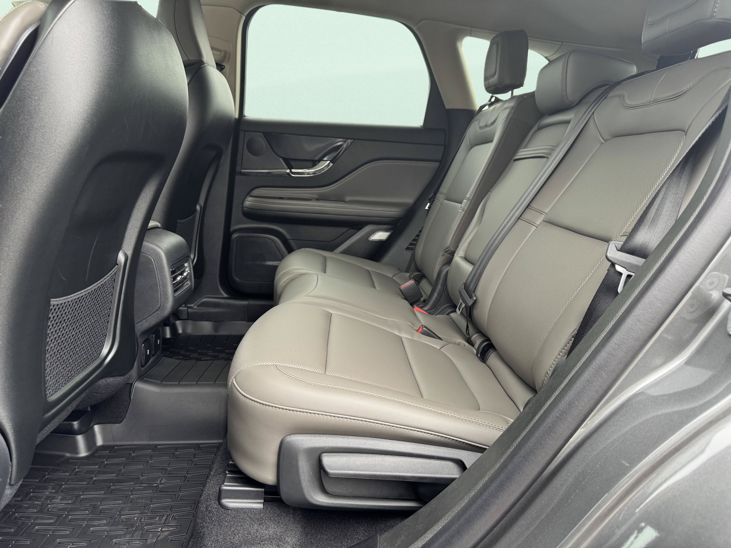 New 2026 Lincoln Corsair Premiere AWD/4WD image 23