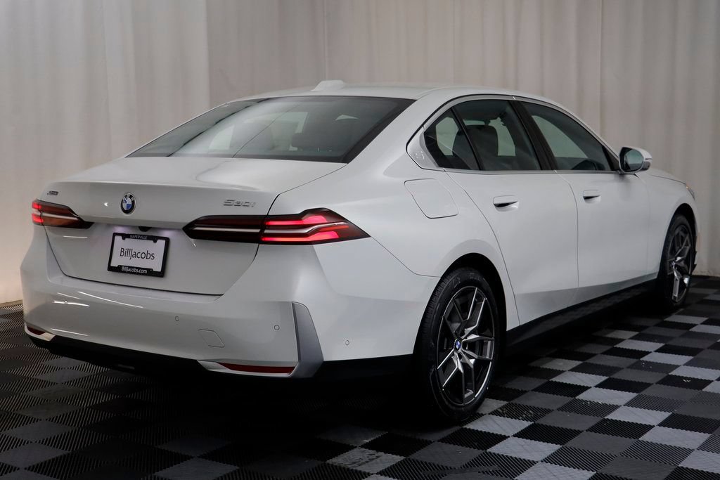 New 2026 BMW 530i xDrive w/ Premium Package AWD/4WD image 17