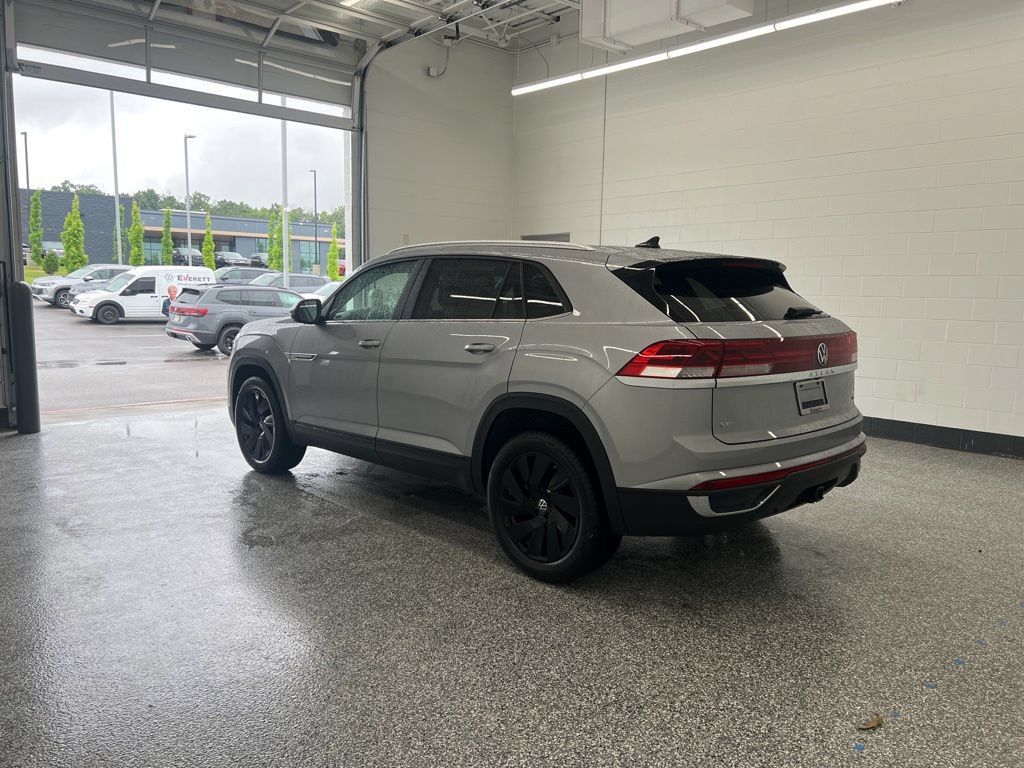 New 2026 Volkswagen Atlas Cross Sport SE AWD/4WD image 3