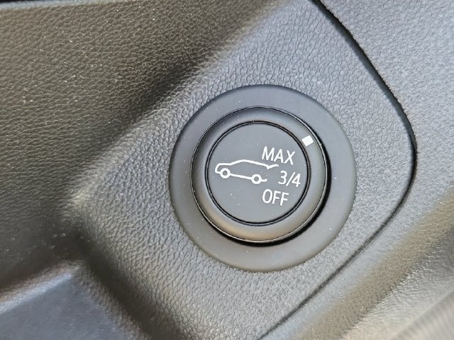 Certified 2024 GMC Terrain SLT AWD/4WD image 30