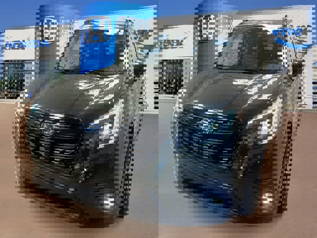 Used 2024 Subaru Forester Limited image 4