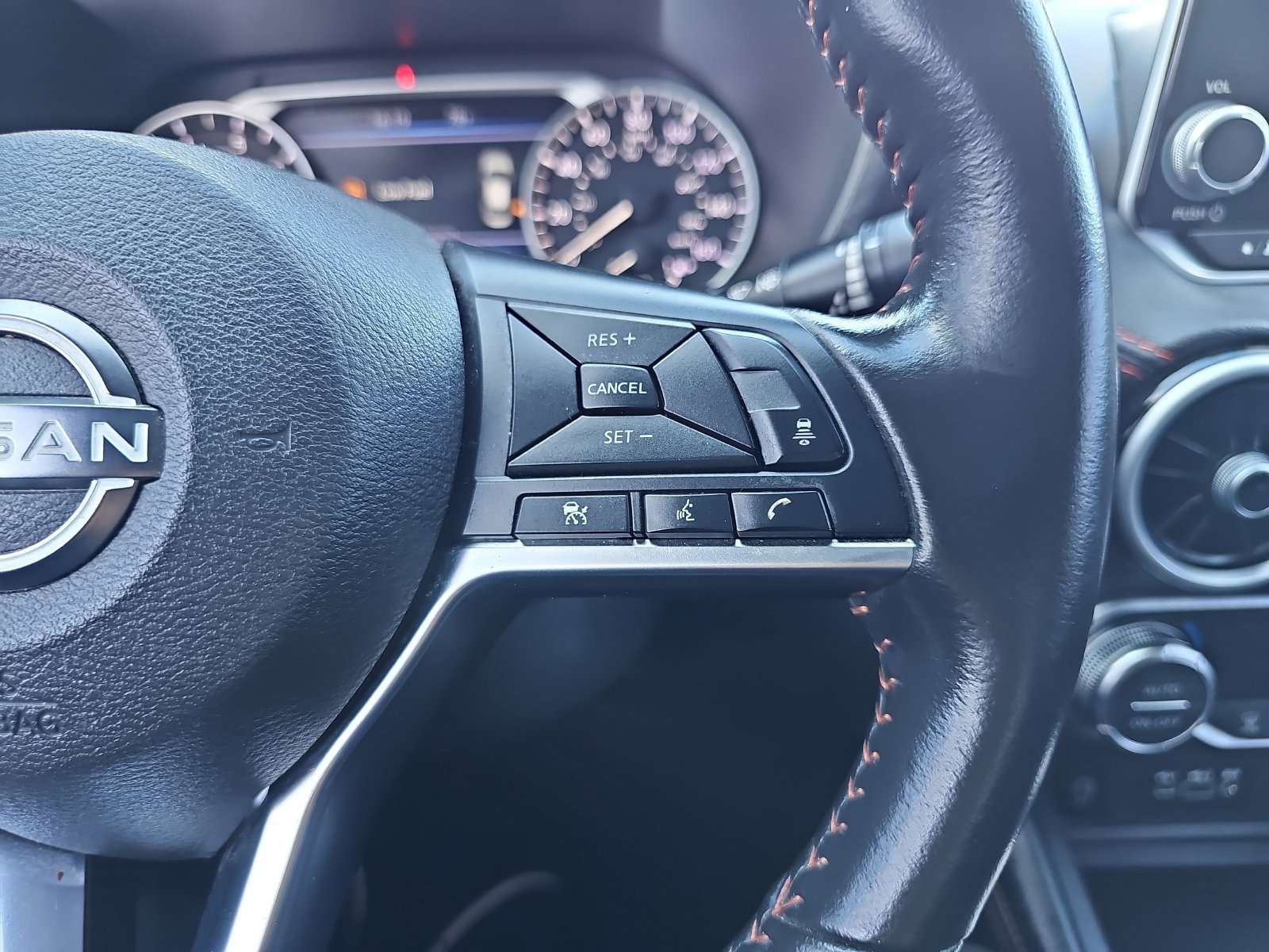 Used 2025 Nissan Sentra SR w/ SR Premium Package FWD image 20