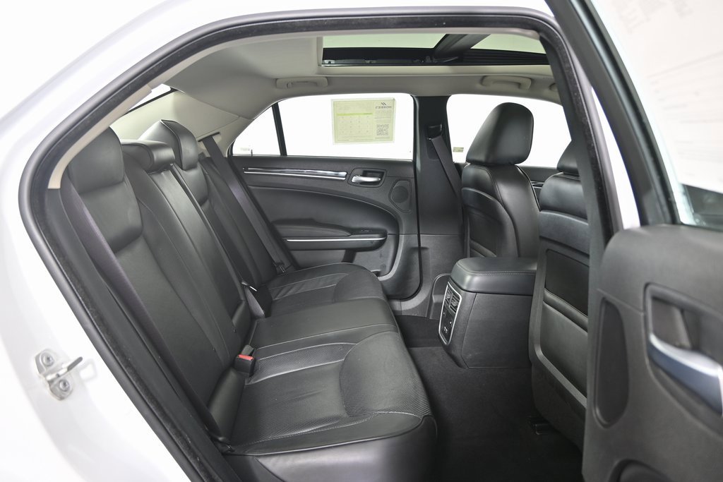 Used 2023 Chrysler 300 Touring L w/ Popular Equipment Group image 15