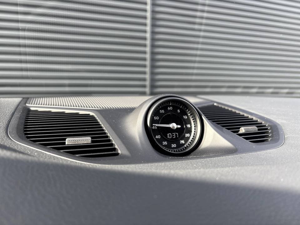 Certified 2026 Porsche Cayenne AWD/4WD image 25