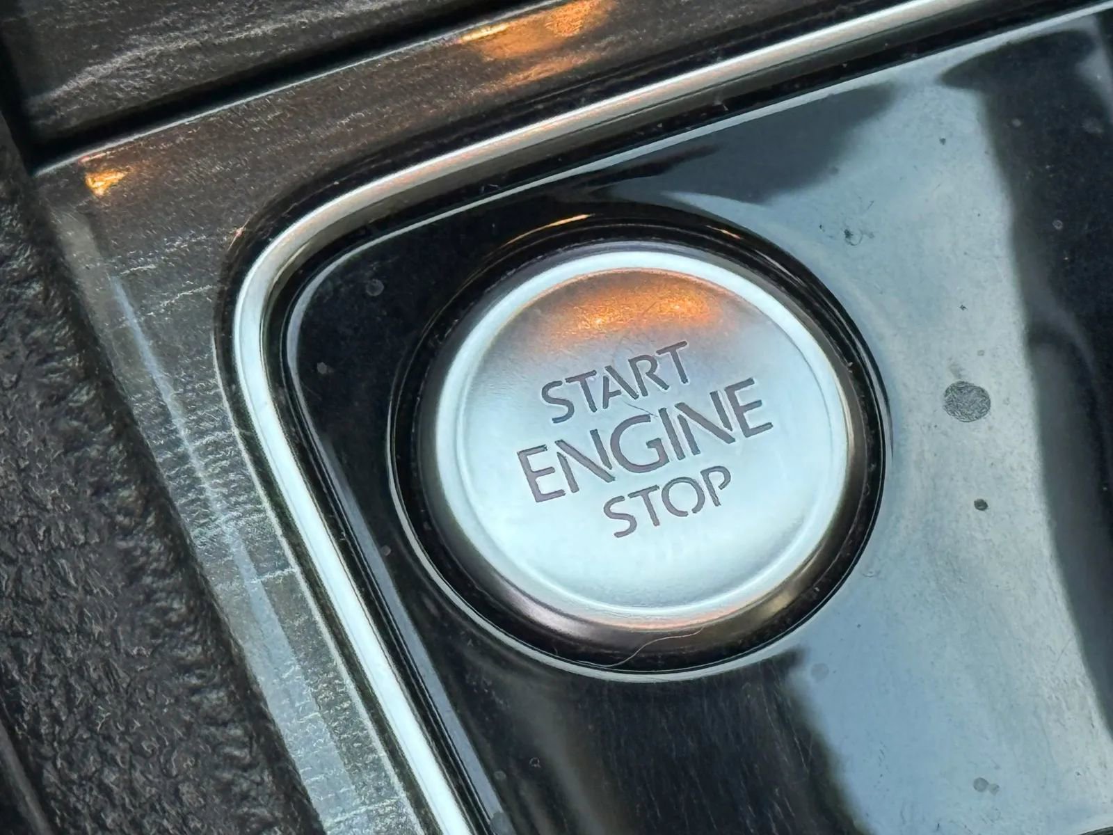 Used 2018 Volkswagen Passat 3.6 SEL Premium image 28