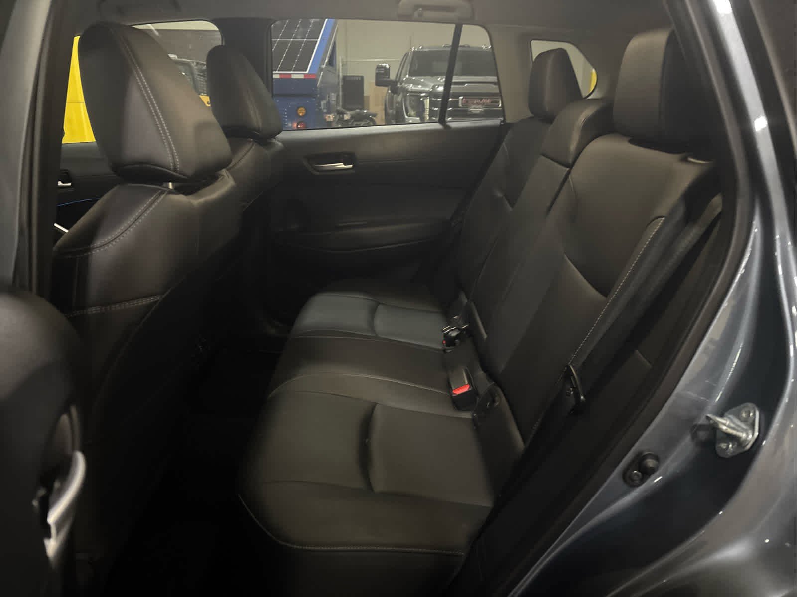Used 2025 Toyota Corolla Cross XLE image 8