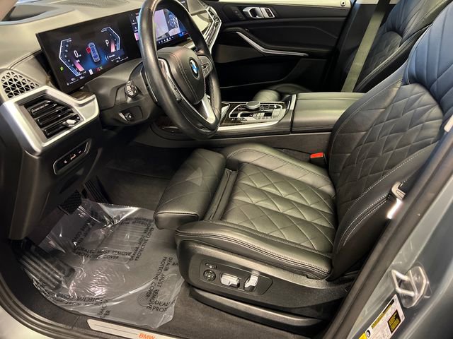 Used 2024 BMW X7 xDrive40i image 7