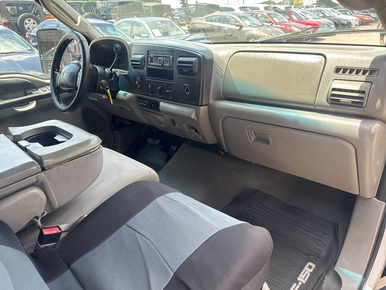 Used 2005 Ford F350 XLT image 14