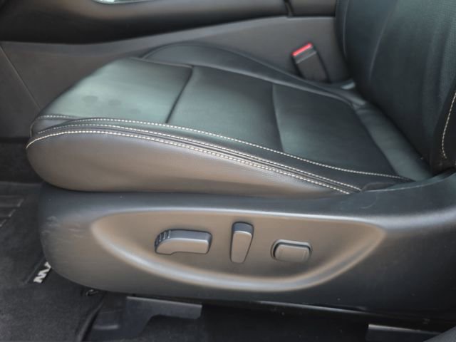 Used 2020 Nissan Maxima 3.5 SV w/ Floor Mat Group FWD image 29