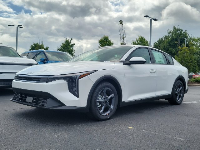 New 2026 Kia K4 FWD image 29